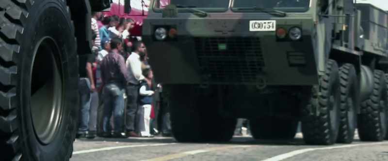A phalanx of tanks and mobile cannons