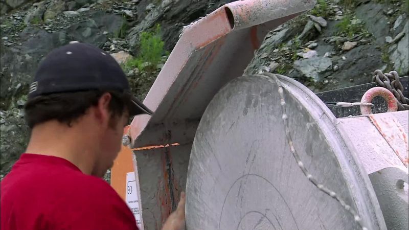 A SECTION OF THE DIAMOND CABLE