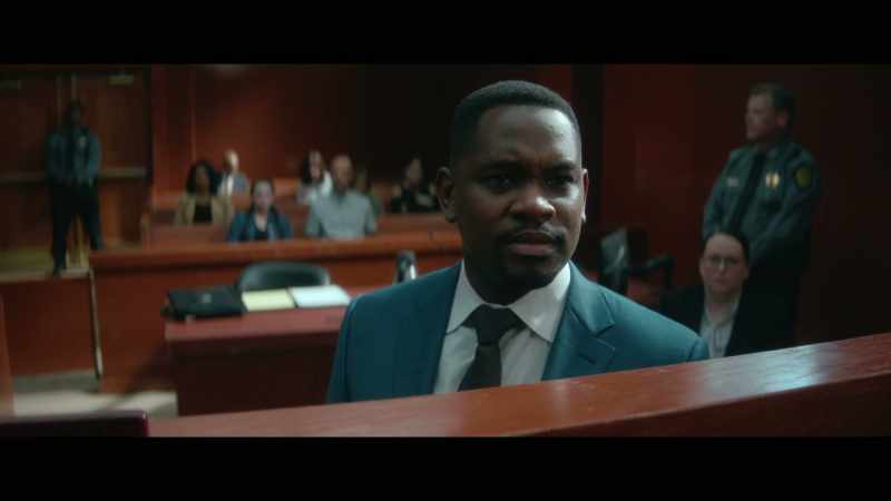 A so-called law-abiding citizen attacks a police officer