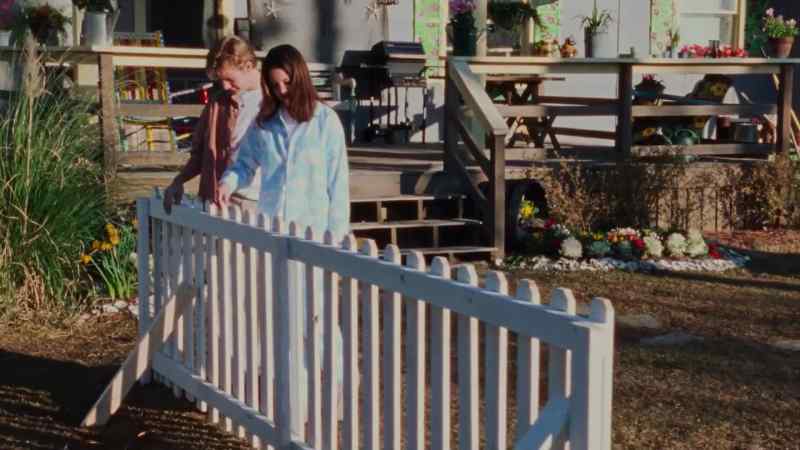 A white picket fence