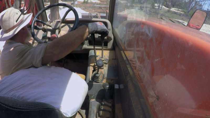 Above, Pete fires up the Manitou