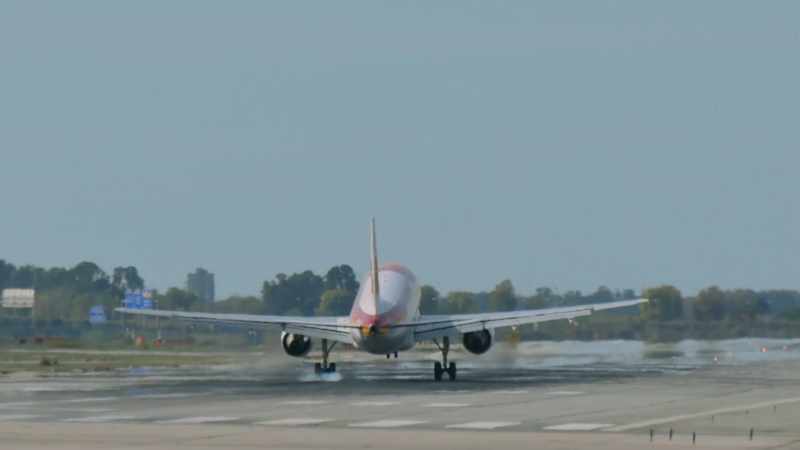 (aeroplane engine roaring)