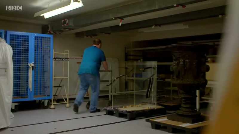 After being installed, the Chihuly technicians left instructions