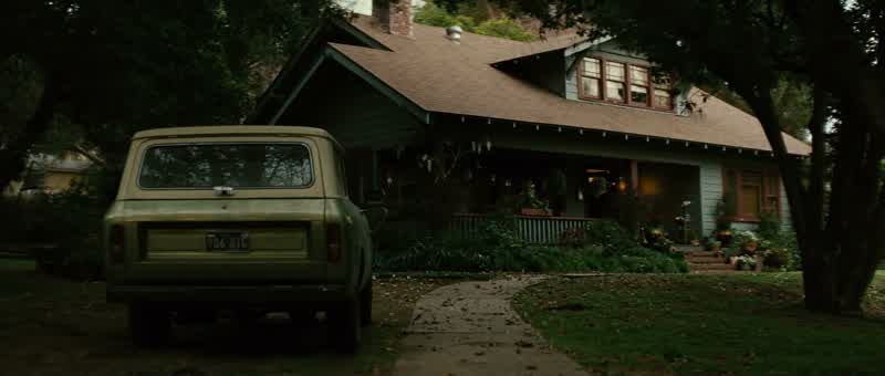Agatha: WALTER, WHAT ARE YOU DOING?