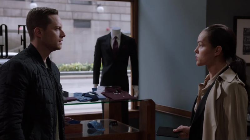 Agent Lee, the hell's going on?
