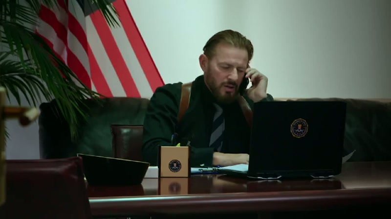 Agent Lockwood. -Did you see the photo?