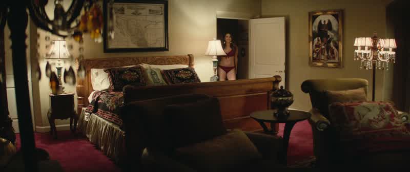 Ah... - Ah, this is... - Lay down. - Beautiful. - Oh, yeah. - Yeah. - Do you like it?