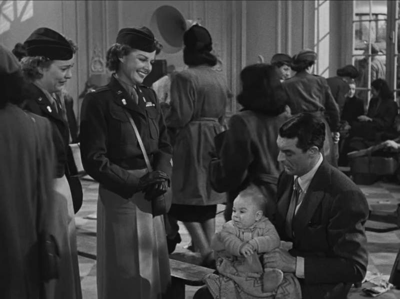 Ah Henri you look so maternal What is that