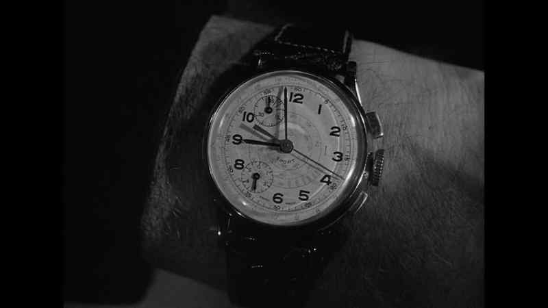 Ah, it's 2 minutes to 9:00