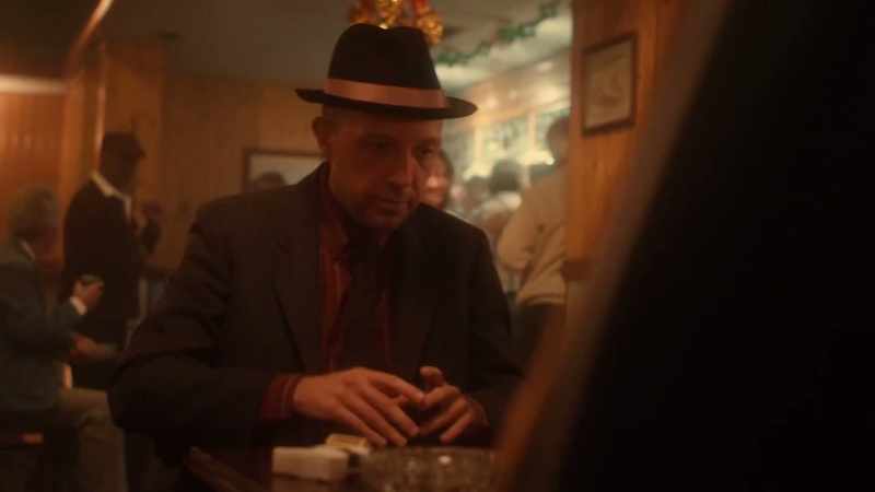 Ah, merry Christmas, lads. Cheers, mate, yeah. Nice one