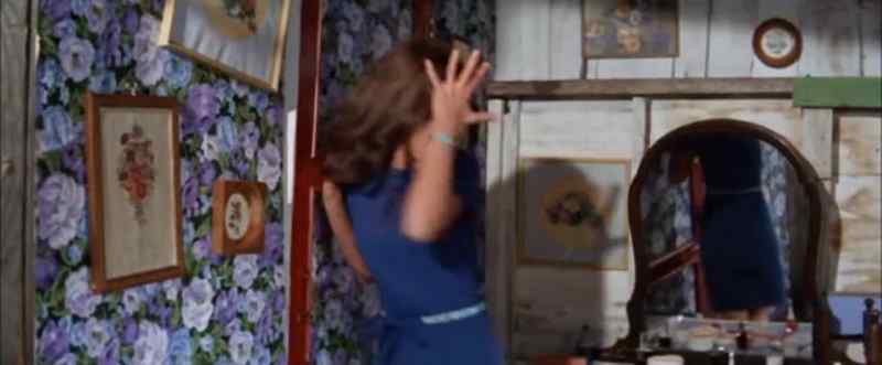 Aha! Mary! - Aah!