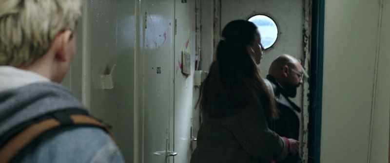 Ahmed, give her a cabin. - Benjamin
