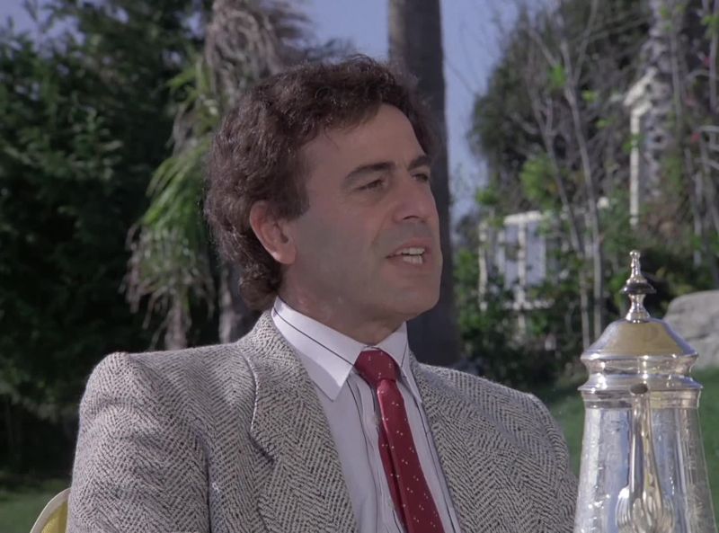 AII right, KITT. Scan the area and photograph everything you can