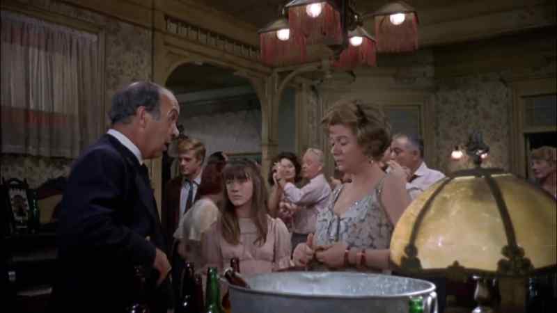 Ain't she back? - I haven't seen her