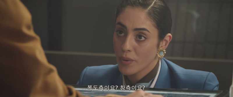 (Airline staff)