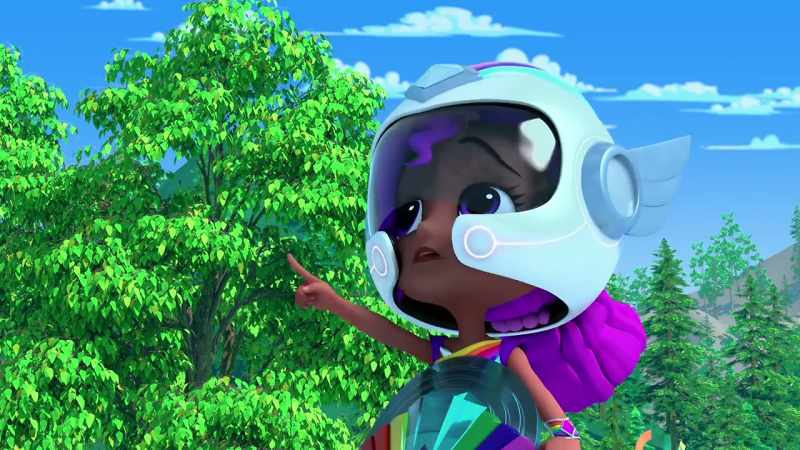 Airplane! - Under the treetops? Not logical