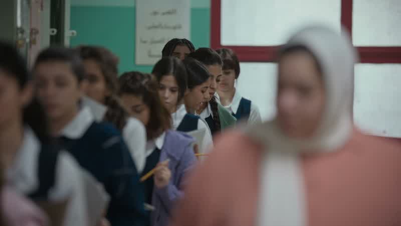 أخرجي ما في جيوبك