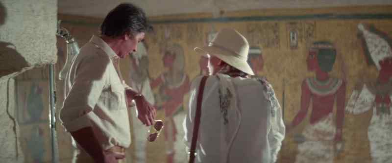Akmed, what time do things close in Luxor?