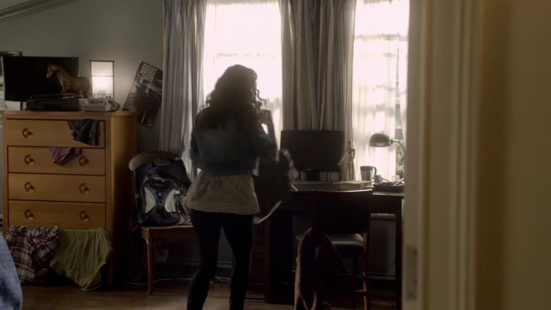 Alaric just left with Jenna