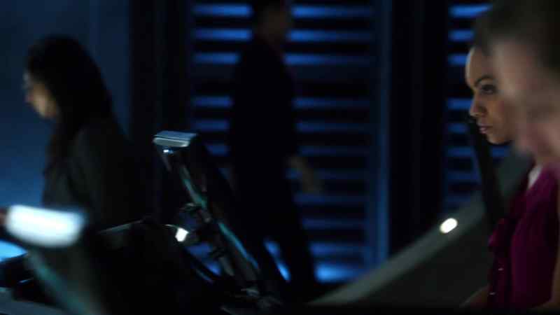 ALEX: Birkhoff, we're ready. - Okay, is he hooked up?