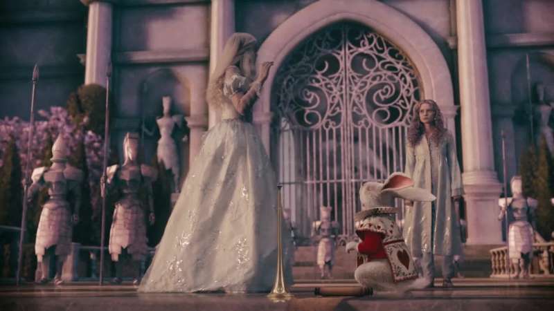 Alice you cannot live your life to please others