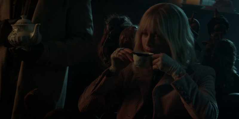 ALICE: Oh, dear. How puzzling it all is