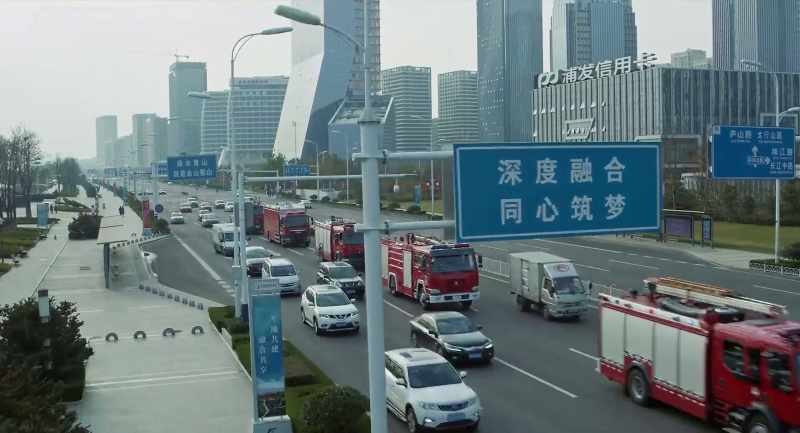 All 15 firefighting squadrons in town have been mobilised