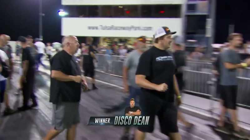 [all cheering] - And Disco Dean gets there