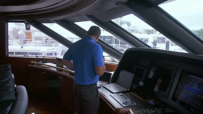 All crew, all crew, can we meet in the bridge deck aft?