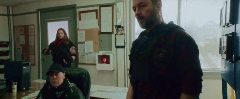 All employees are now hostages. - Good