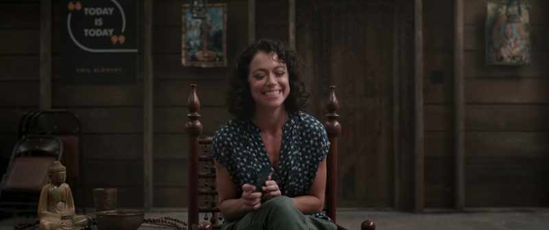 (ALL EXCLAIMING) - (JENNIFER LAUGHS)