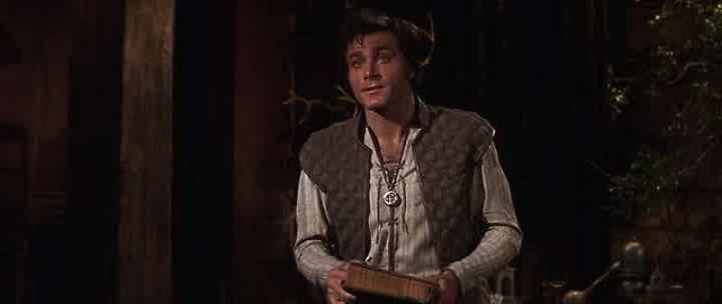 All fanatics are irritating Pellinore