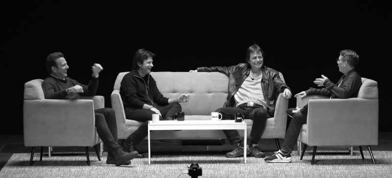 [all laughing]