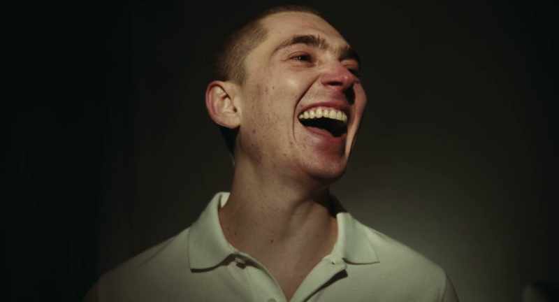 (all laughing)