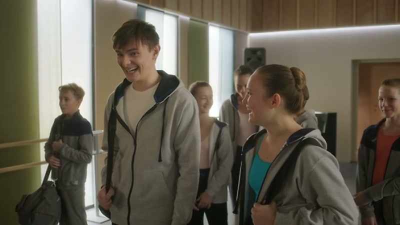 (all laughing)