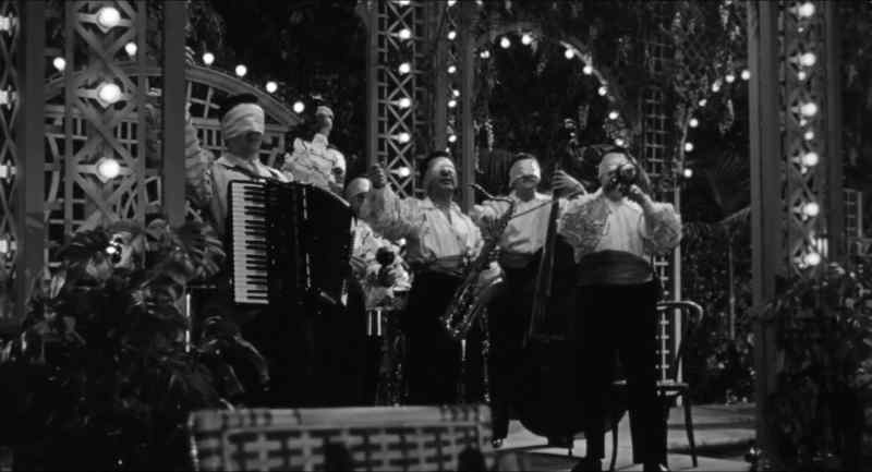 ALL: Olé!