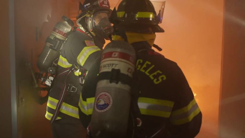All right, guys, get those hoses set