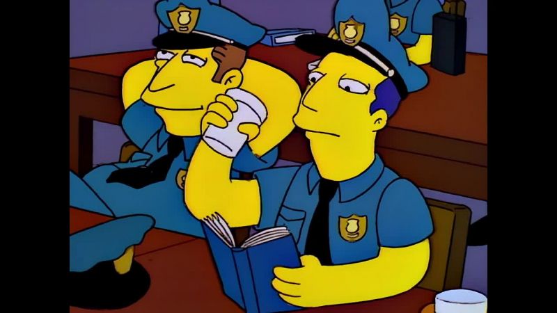 All right, settle, people. People, settle!