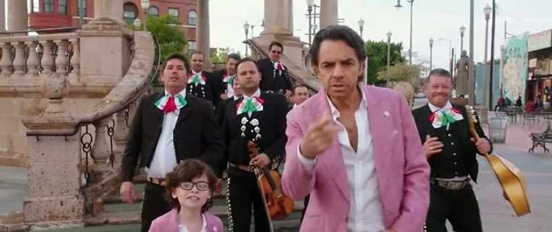 (ALL SING IN SPANISH)
