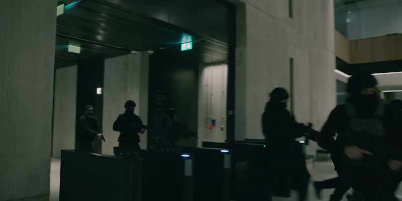 All teams. All teams. Evacuate workstations