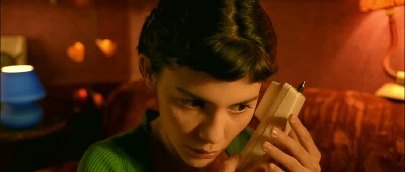 Allez dans la chambre, Mlle Poulain