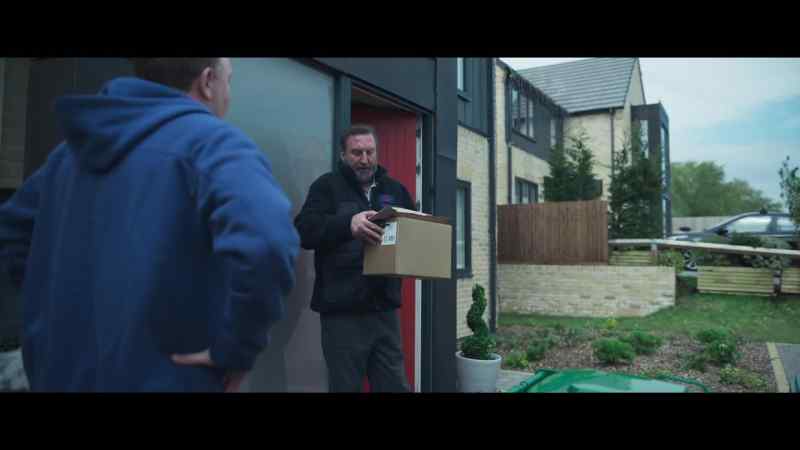 Alright mate, I was just delivering these