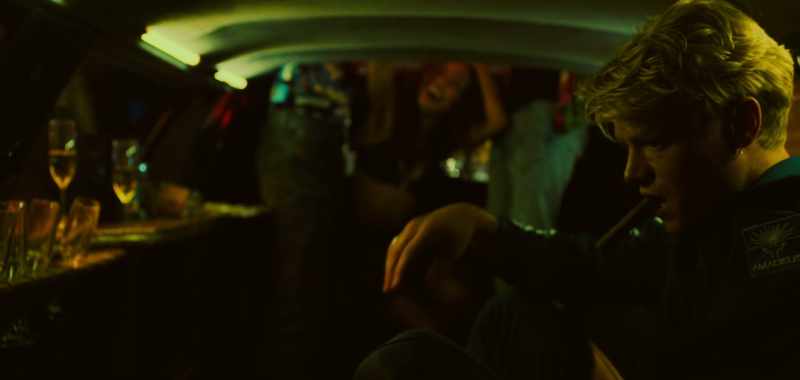 Amadeus! - ♪ We gotta be big ♪