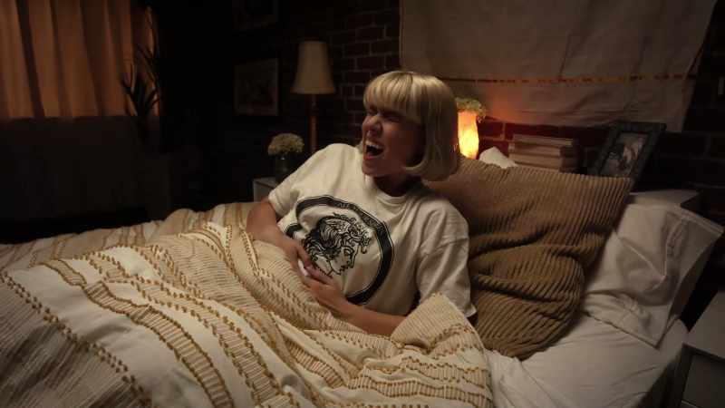 (Amber farts) (Amber groans)