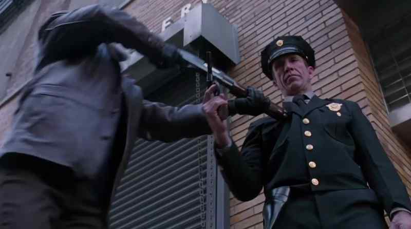 Ambush! Ambush! - Drop it, motherfucker!
