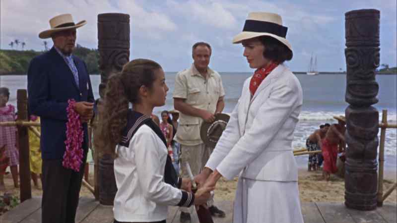 Amelia, aren't you going to say good-bye to Uncle Guns?