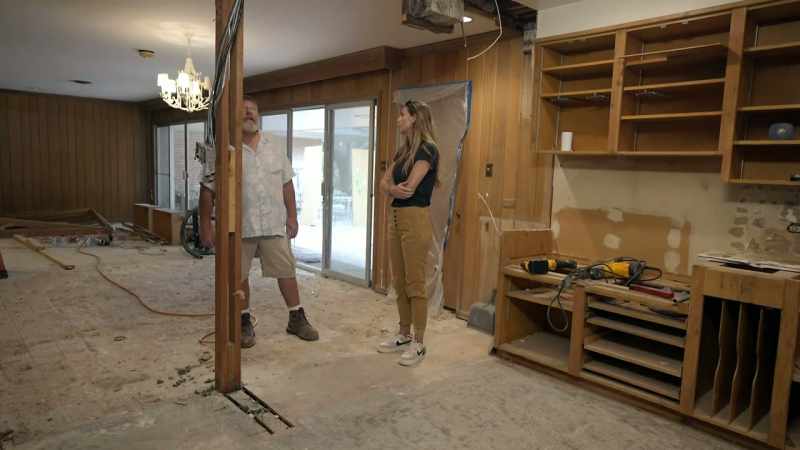 An exposed beam is going to really kill that