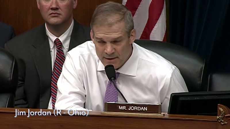 {\an7}- How does the FBI get the initial database