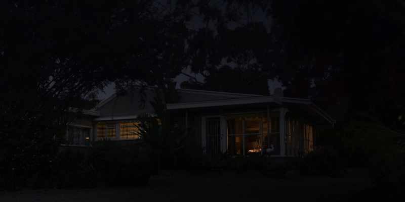 {\an8}[Abbie] Sneaking out on Summer's first night here
