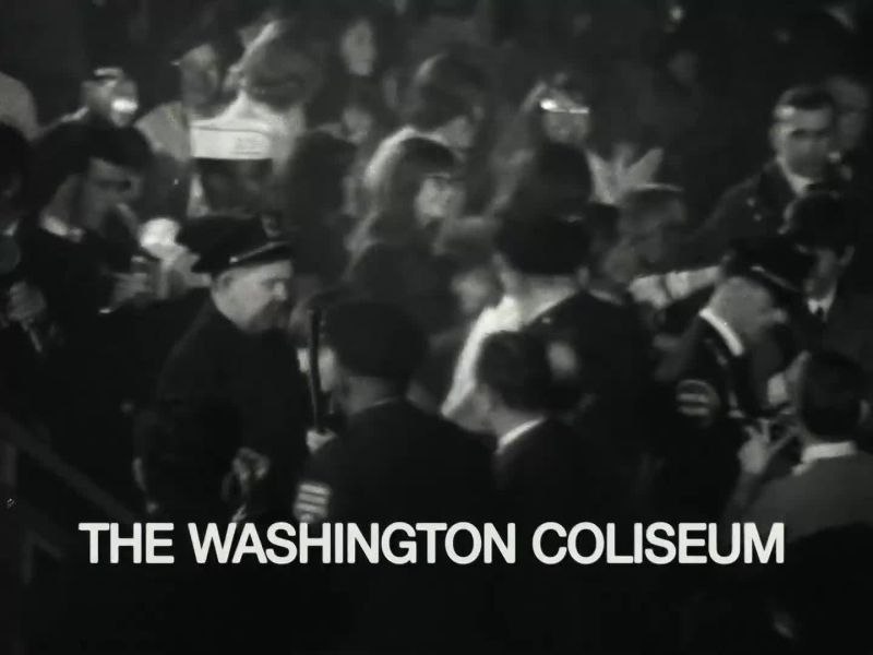 {\an8}And now, from the Washington D.C. Coliseum